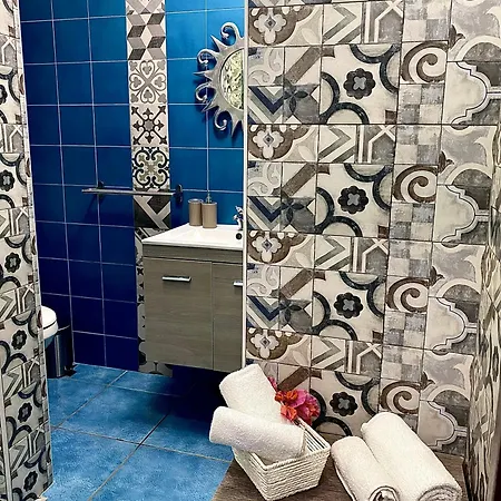 Apartment Blue Sea *